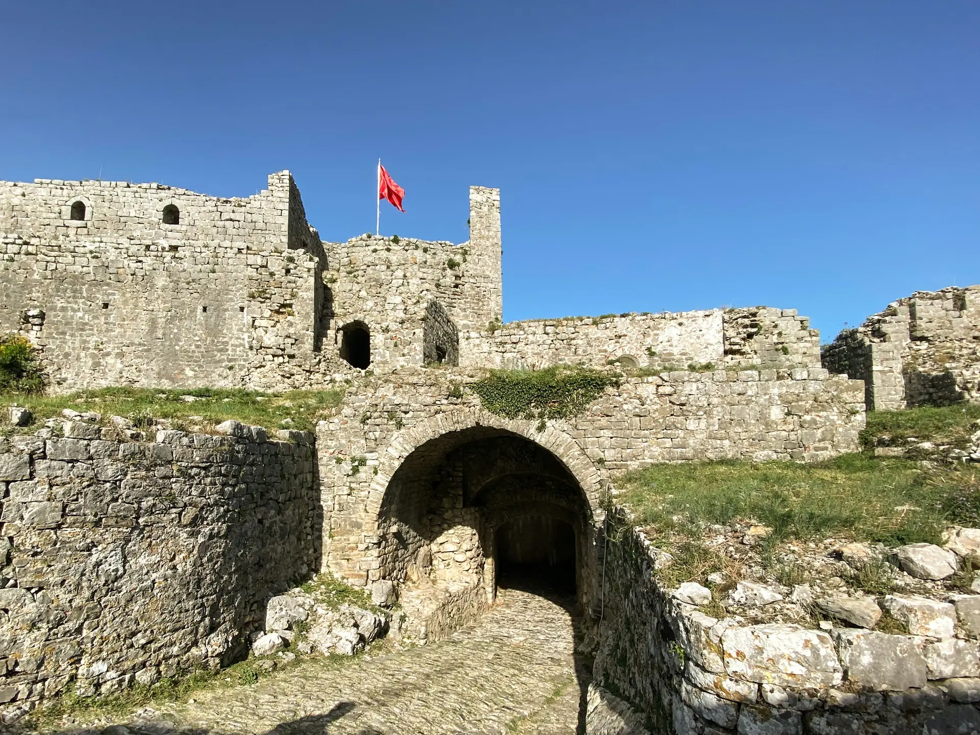Shkodra & Rozafa Castle Day Trip — photo 2