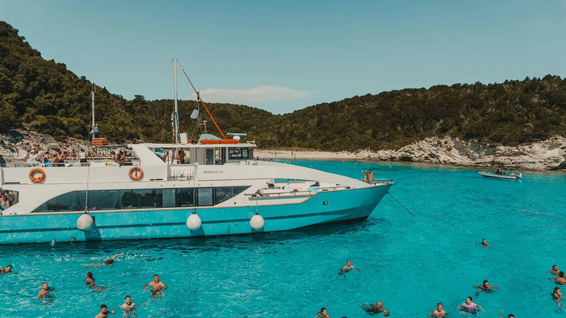 Saranda Boat Tour: 7 Stops, Caves & Beaches — photo 2