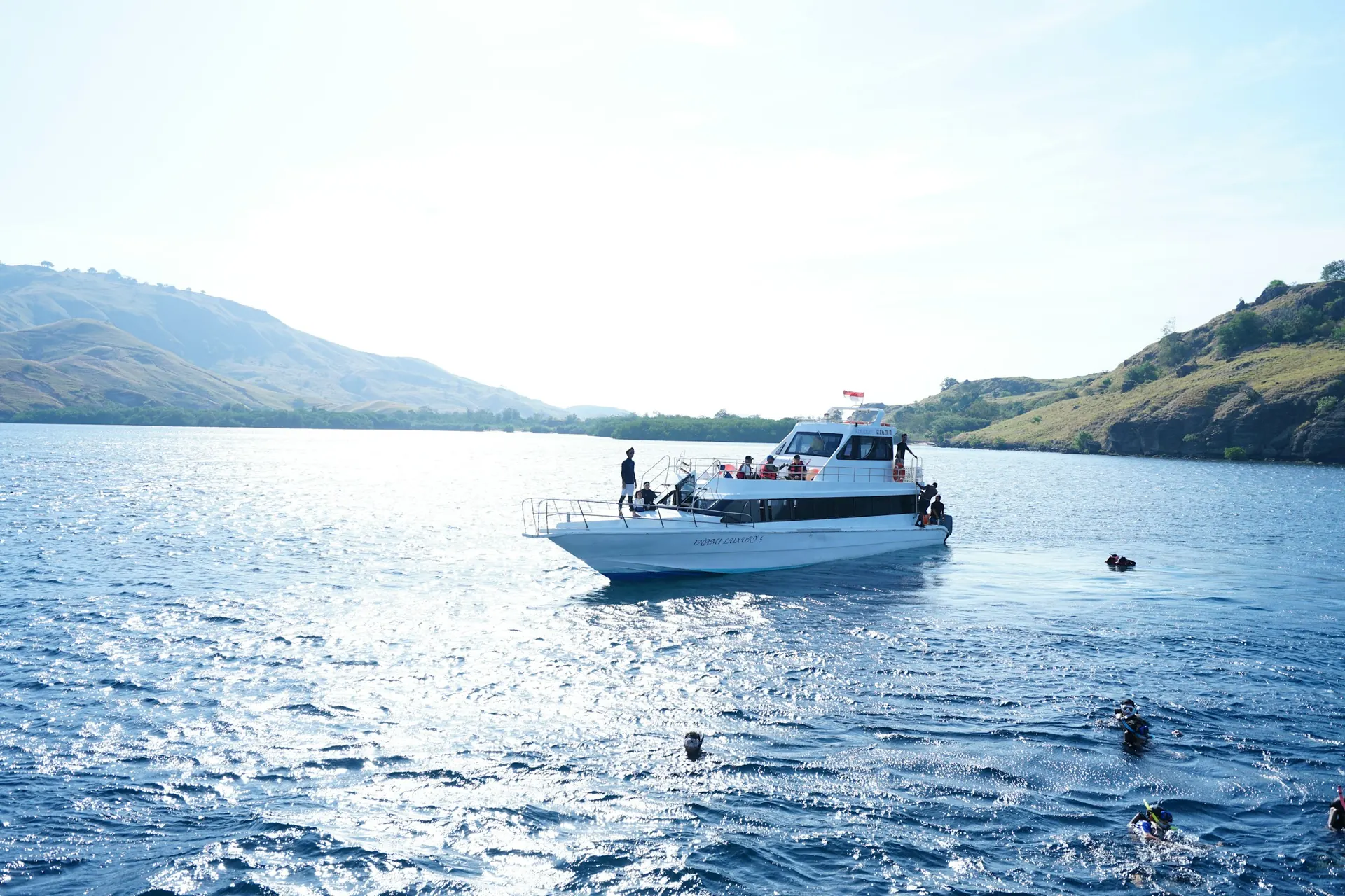 Saranda Luxury Yacht Tour: Secret Bays — photo 2